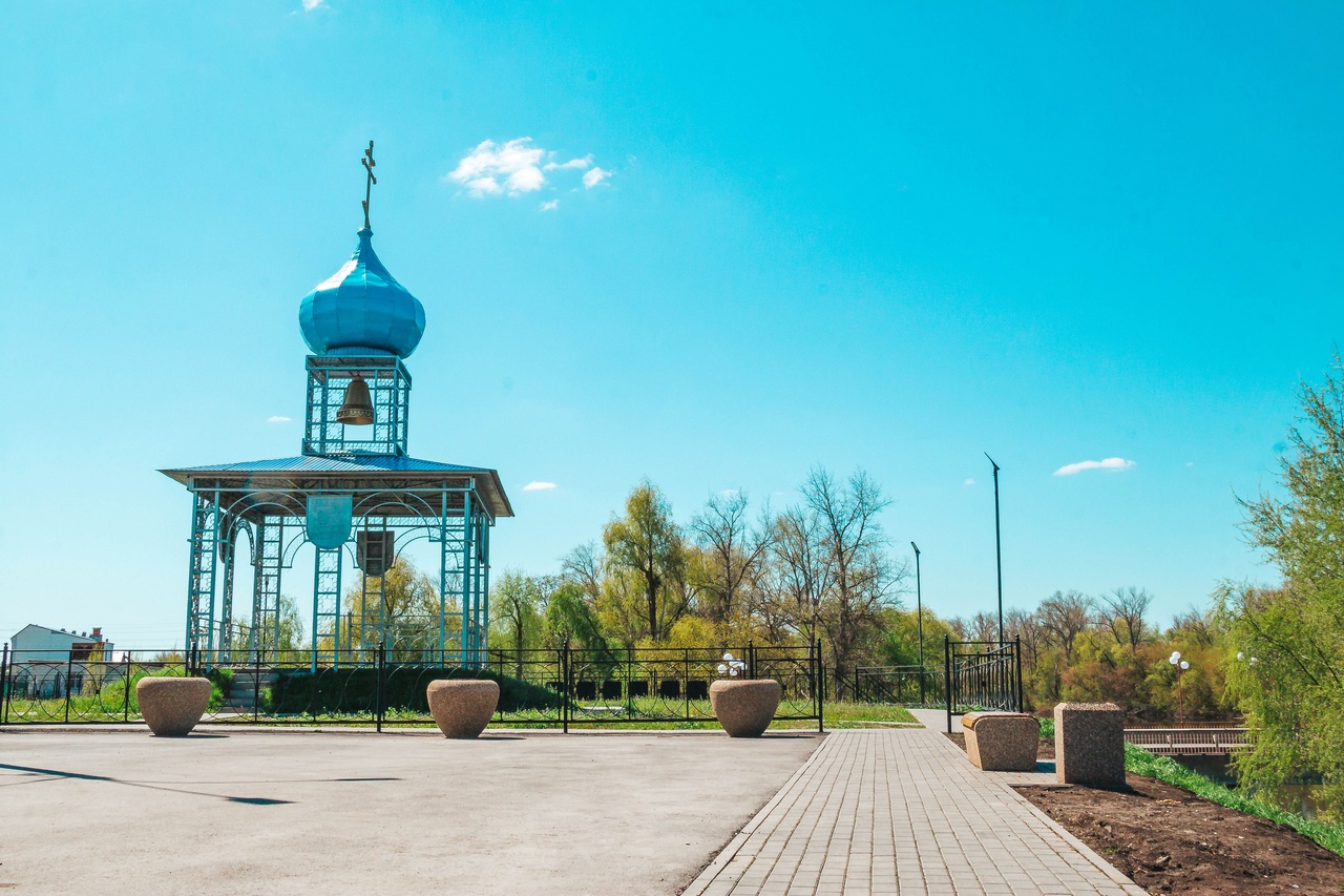 Погода самарская область село красный яр. Красный Яр набережная. Село красный Яр Самарская область. Село красный Яр Астраханская область.