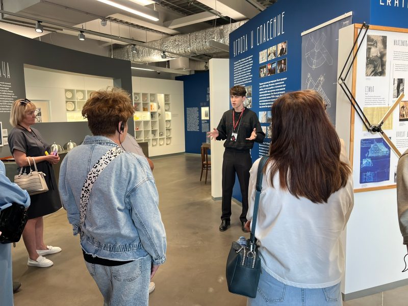 Волонтеры культуры и пенсионеры погрузились в мир искусства Третьяковки